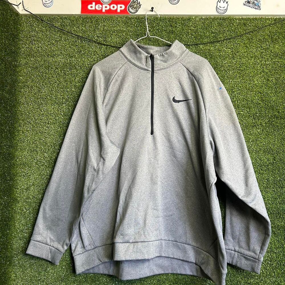 Nike Men's Grey Sweatshirt